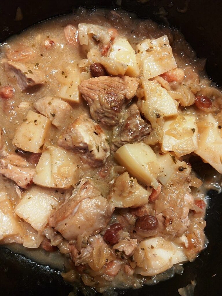 A stew with pork and potatoes