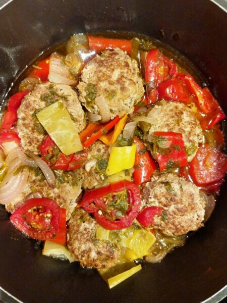 meatballs with peppers, tomato